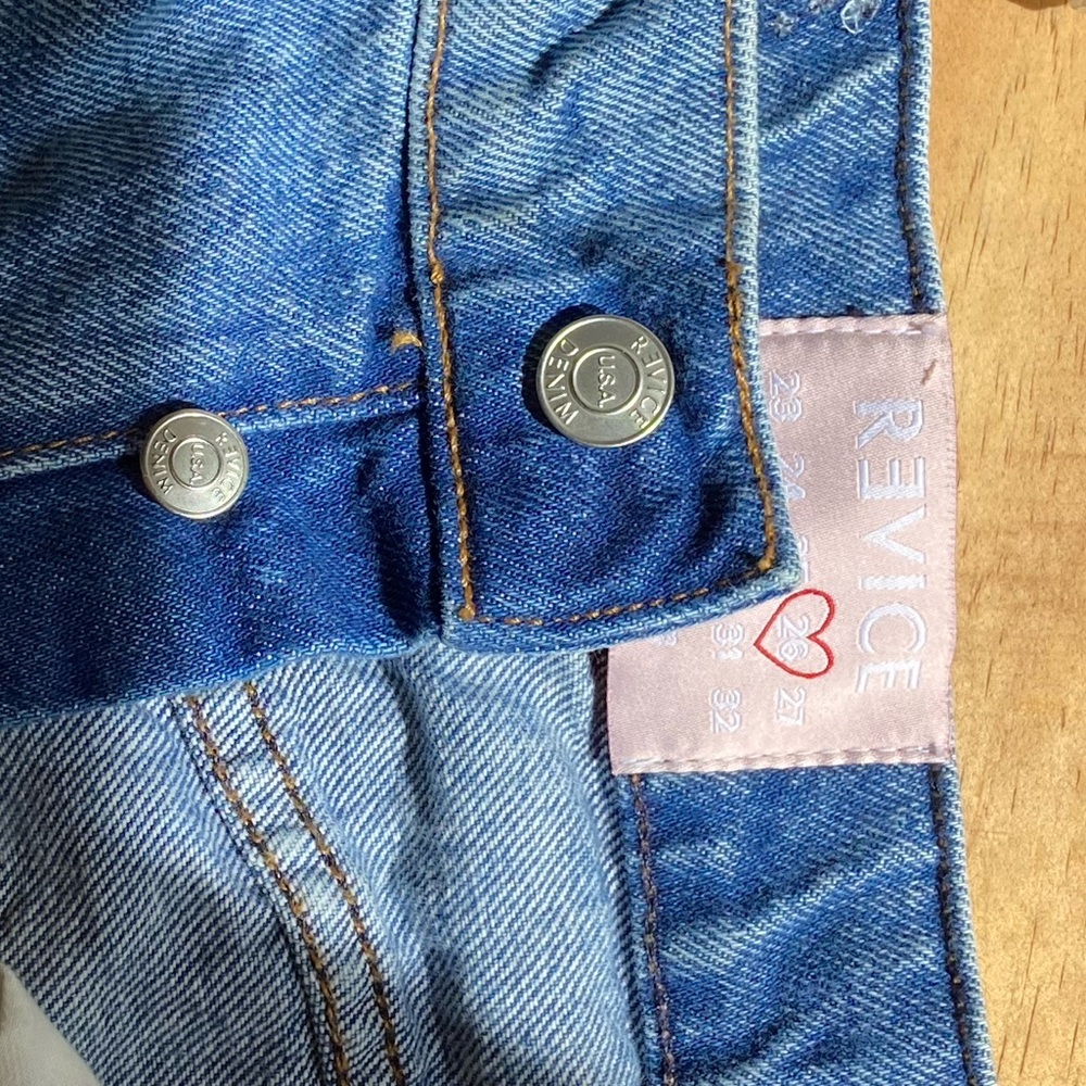 REVICE 90s Roxy shorts - Picture 3 of 4